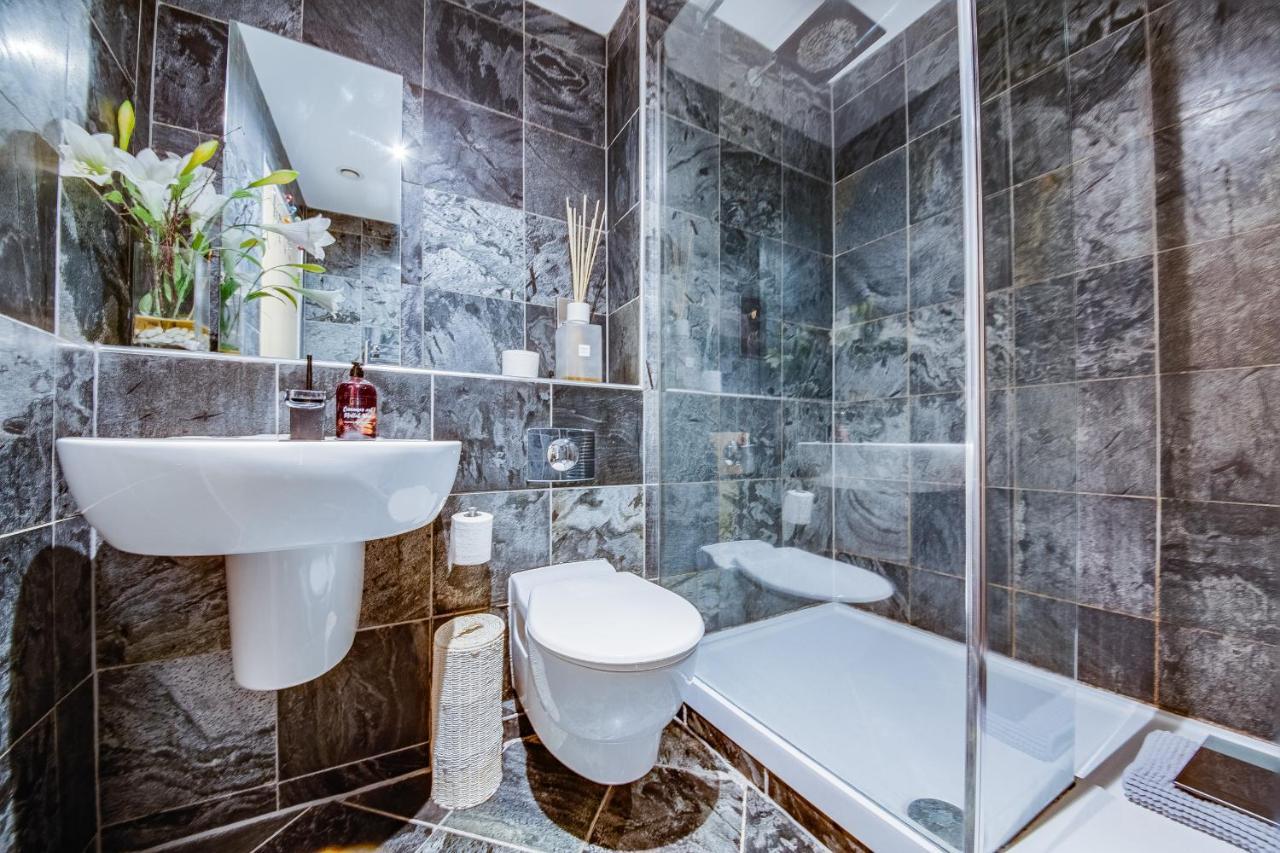 Spacious 3-Bed Penthouse With City Sky Line Views Sheffield Exterior photo